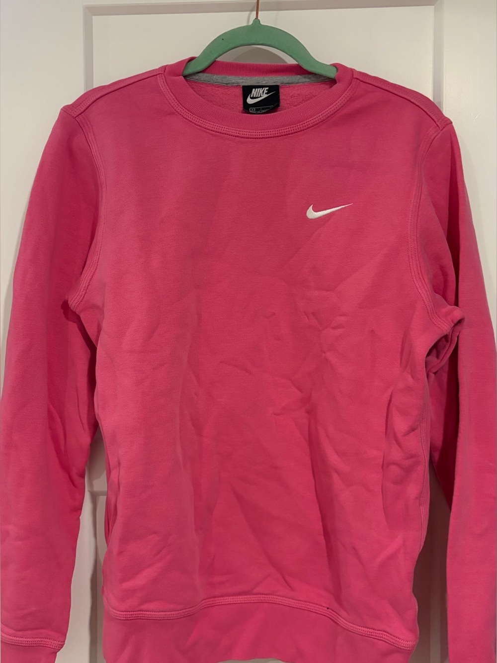 Nike Hot Pink Crewneck Sweatshirt 🩷